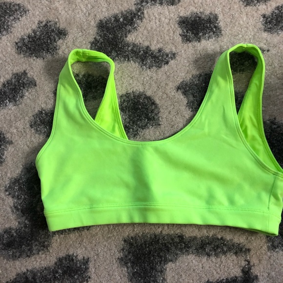 ALO Yoga Tops - Neon green Alo yoga bra
